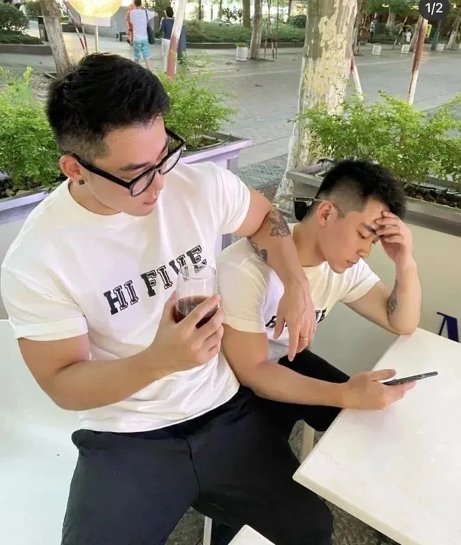 宁波这对双胞胎肌肉帅哥火了！ - 51虹马