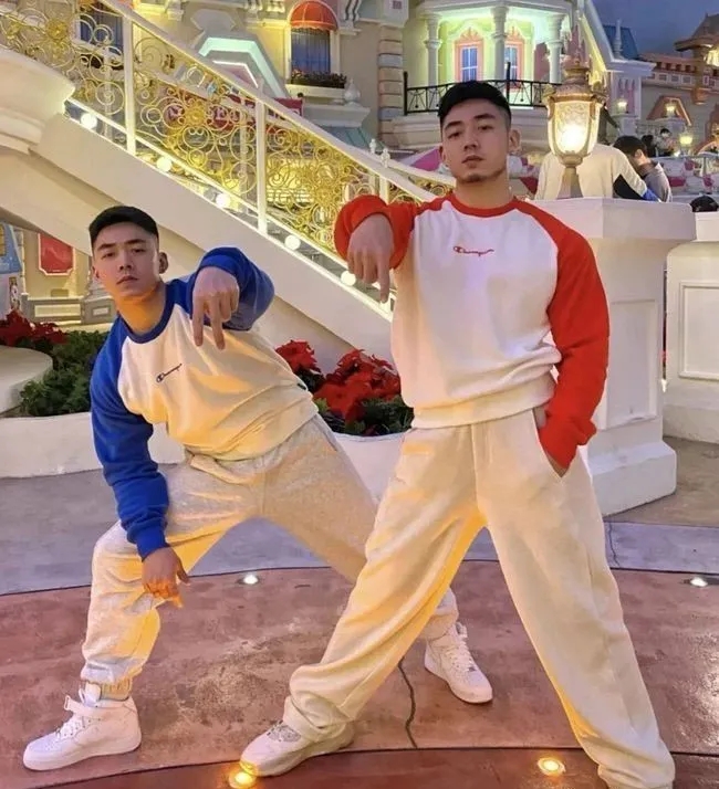 宁波这对双胞胎肌肉帅哥火了！ - 51虹马