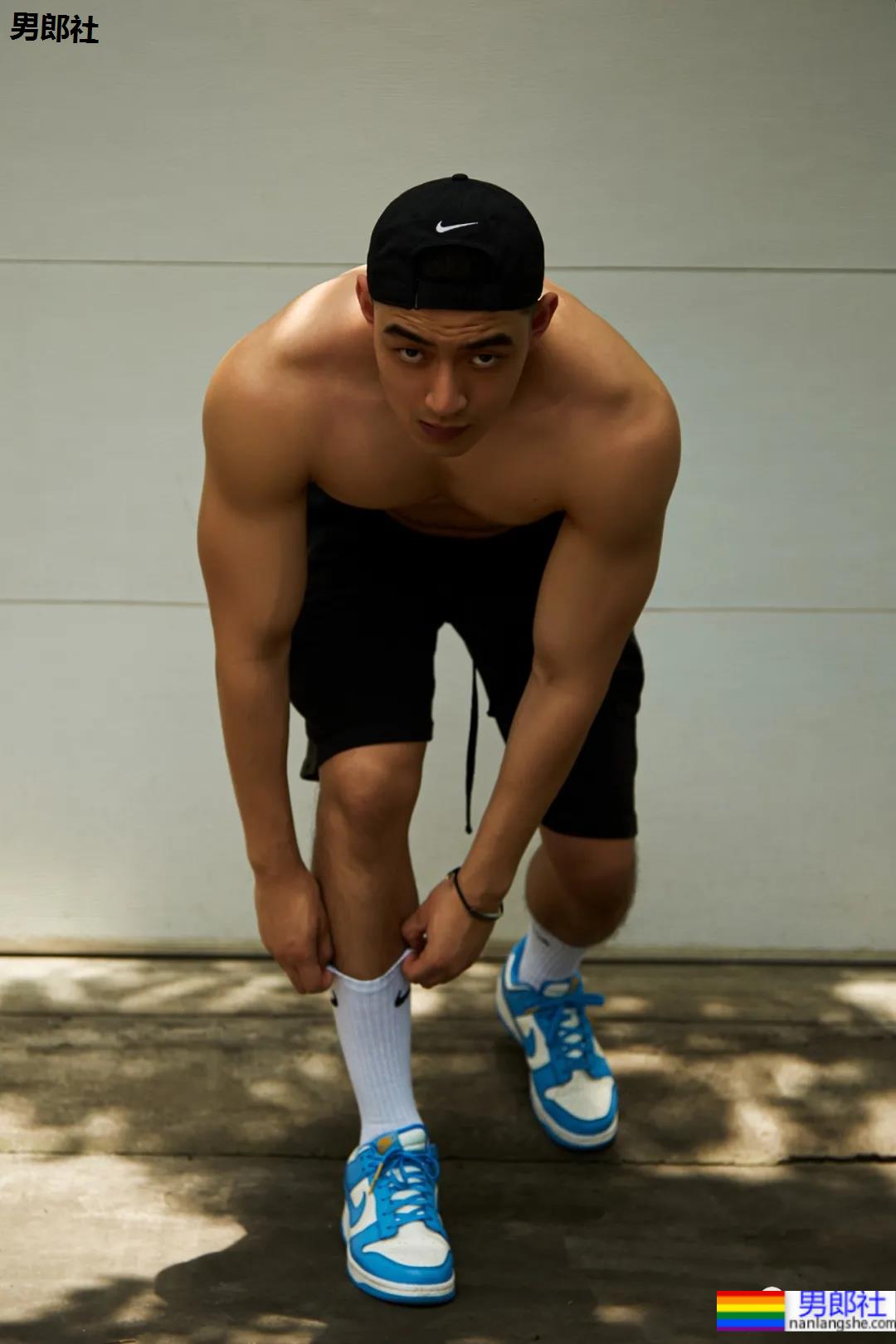 专访网红帅哥刘聪:寸头男生到底有多欲!四川屈楚萧太爱了! - 51虹马 专访网红帅哥刘聪:寸头男生到底有多欲!四川屈楚萧太爱了! - 51虹马