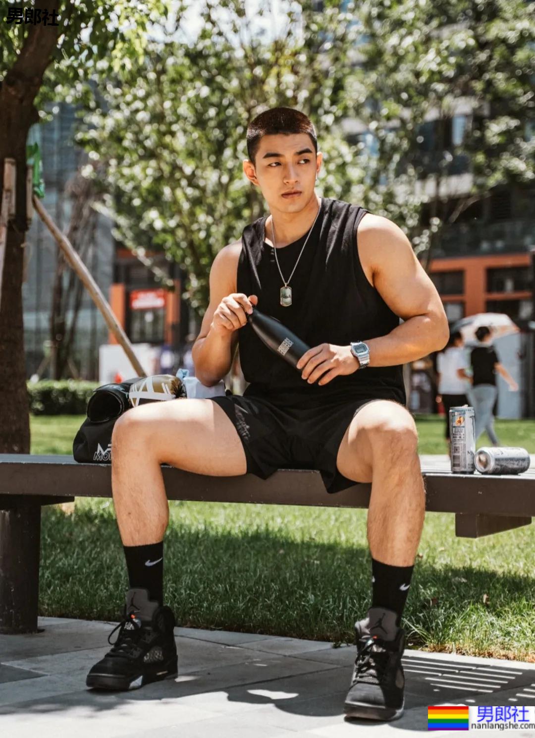 专访网红帅哥刘聪:寸头男生到底有多欲!四川屈楚萧太爱了! - 51虹马 专访网红帅哥刘聪:寸头男生到底有多欲!四川屈楚萧太爱了! - 51虹马