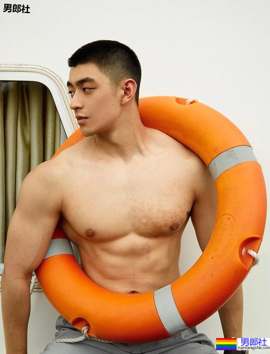 专访网红帅哥刘聪:寸头男生到底有多欲!四川屈楚萧太爱了! - 51虹马 专访网红帅哥刘聪:寸头男生到底有多欲!四川屈楚萧太爱了! - 51虹马