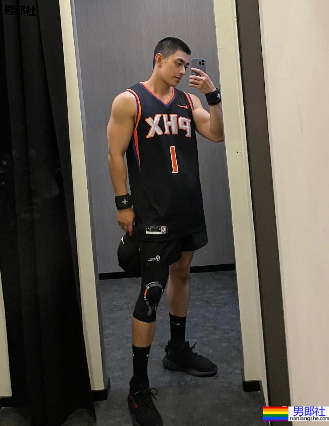 专访网红帅哥刘聪:寸头男生到底有多欲!四川屈楚萧太爱了! - 51虹马 专访网红帅哥刘聪:寸头男生到底有多欲!四川屈楚萧太爱了! - 51虹马