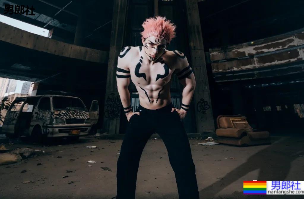 别只盯“肌肉菩萨”，这位超帅“肌肉和尚”的腱子肉，也太太太可了！ - 51虹马