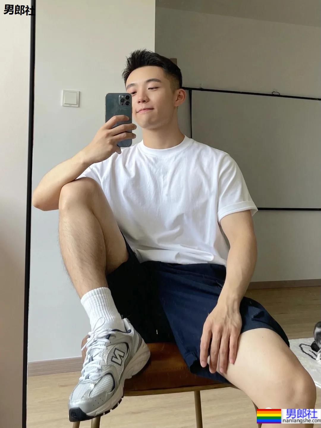 秋天的第一只小奶狗男友,阳光帅气带着甜! - 51虹马 秋天的第一只小奶狗男友,阳光帅气带着甜! - 51虹马