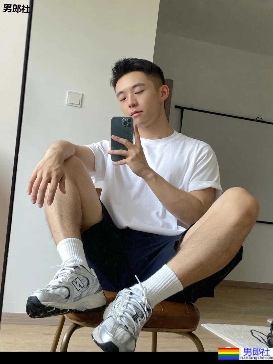 秋天的第一只小奶狗男友,阳光帅气带着甜! - 51虹马 秋天的第一只小奶狗男友,阳光帅气带着甜! - 51虹马