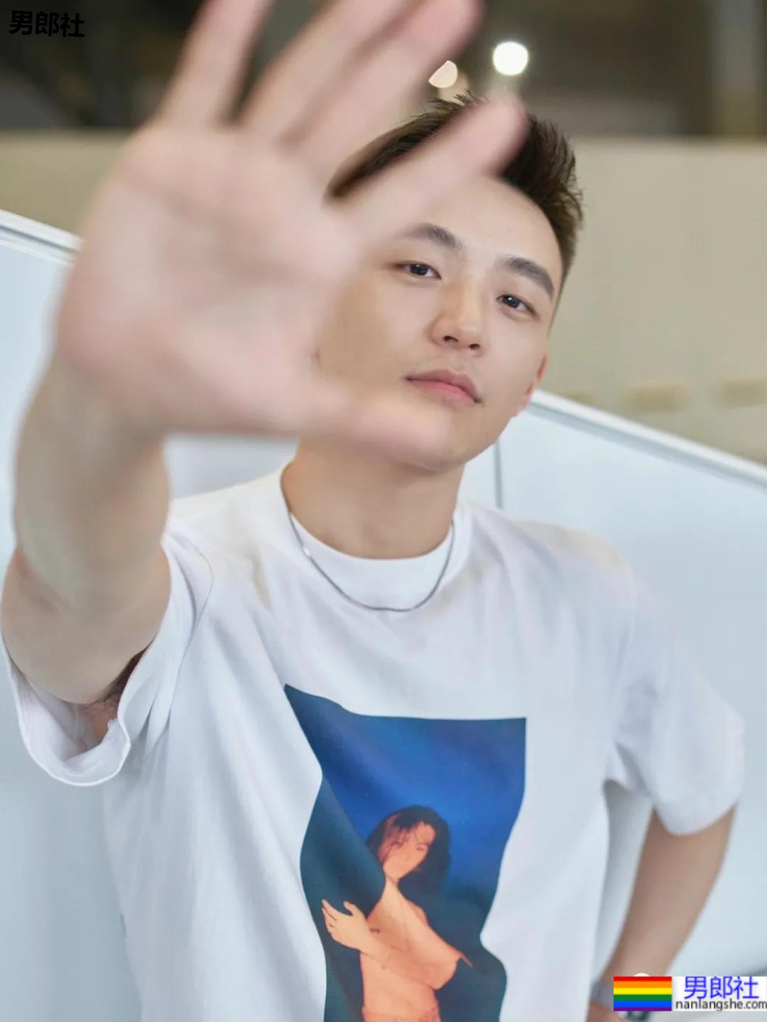 秋天的第一只小奶狗男友,阳光帅气带着甜! - 51虹马 秋天的第一只小奶狗男友,阳光帅气带着甜! - 51虹马