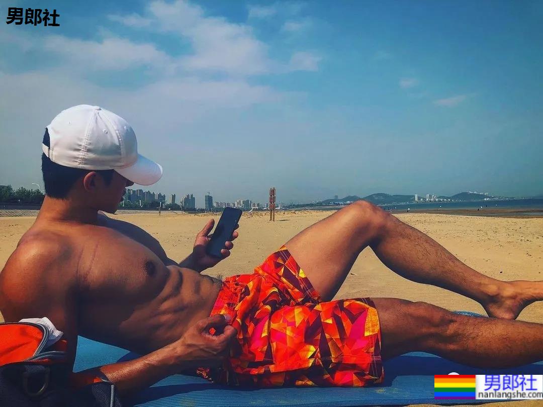 肌肉渣男戚成钢火了!189CM某音长腿男神早期视频被扒,这身子绝了…… - 51虹马 肌肉渣男戚成钢火了!189CM某音长腿男神早期视频被扒,这身子绝了…… - 51虹马