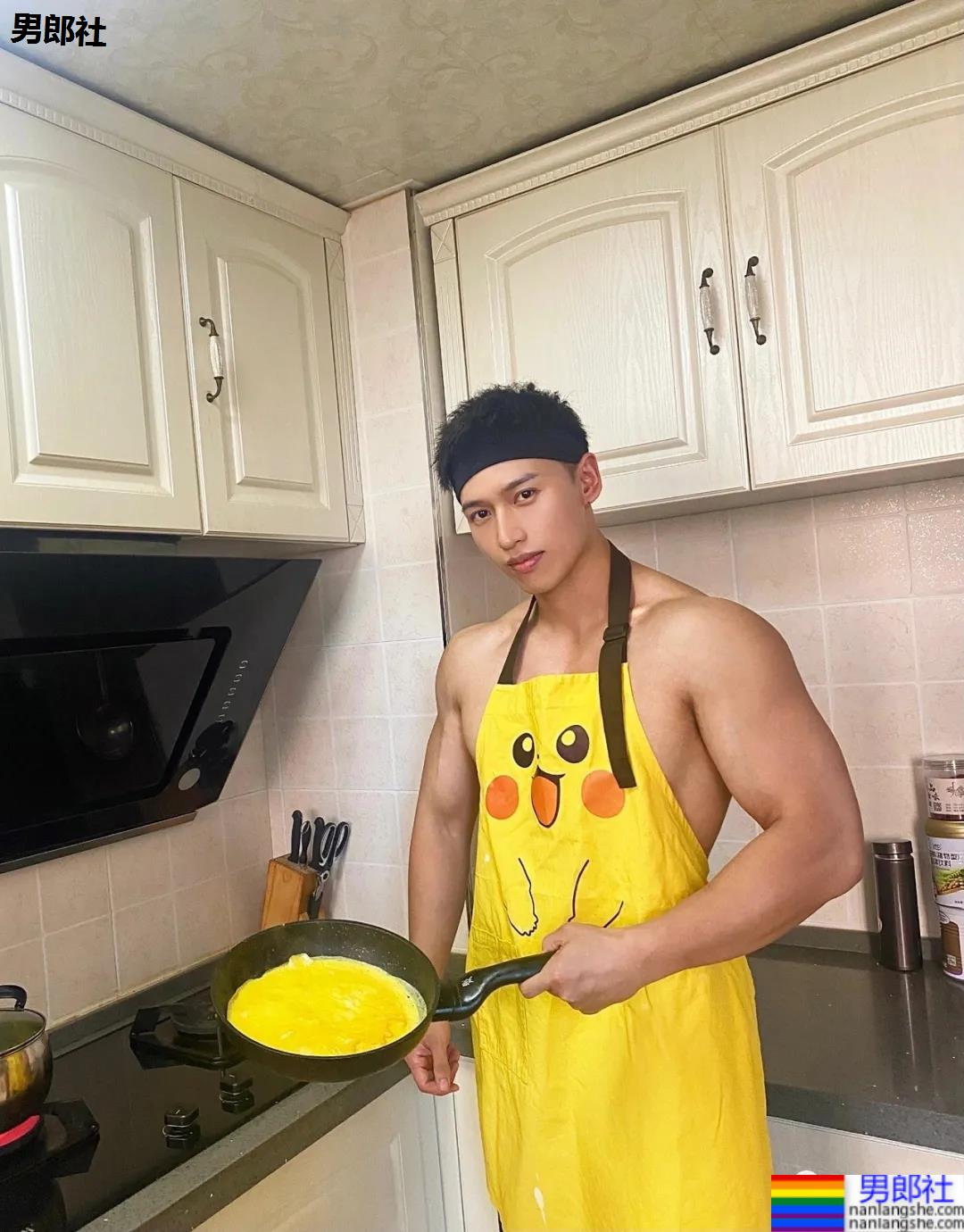 能打拳会做饭还有男友标准身材，了解一下？ - 51虹马