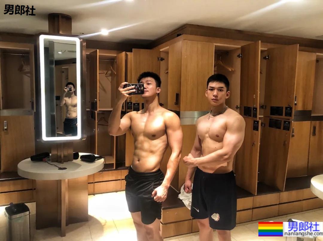 六块腹肌体育生私教,你要做他的健身CP吗? - 51虹马 六块腹肌体育生私教,你要做他的健身CP吗? - 51虹马