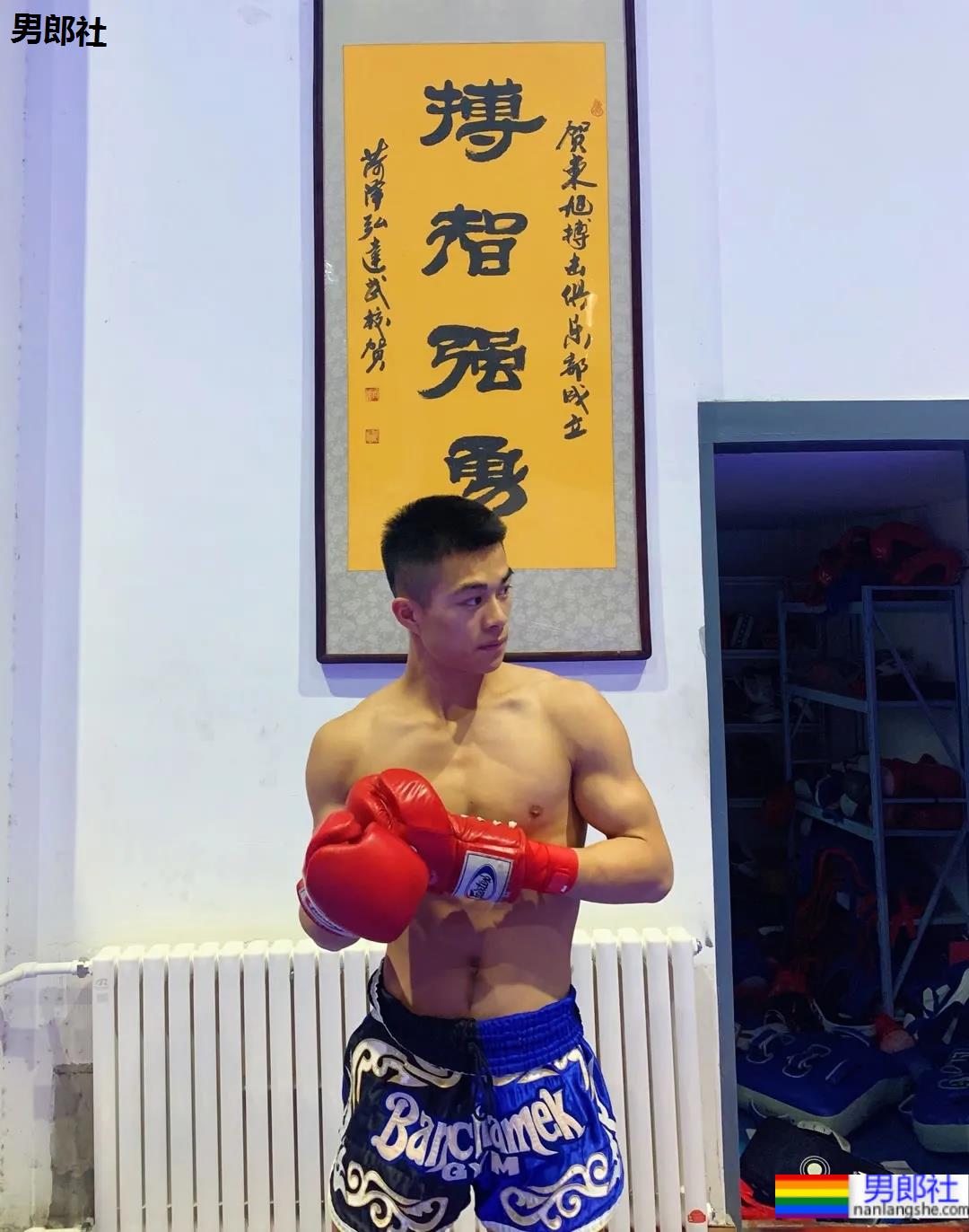 寸头体育生打你，会还手吗 - 51虹马