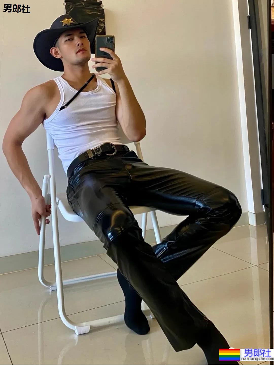 有这样的男朋友,可以玩很多角色扮演吧! - 51虹马 有这样的男朋友,可以玩很多角色扮演吧! - 51虹马