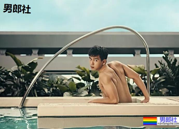 李现穿紧身潜水服秀肌肉视频火了！“现男友”最全腹肌照一览，可收藏！ - 51虹马