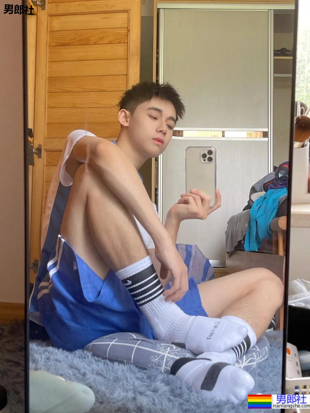 奶狗版蜘蛛侠，高颜值白净小哥哥也太可了! - 51虹马