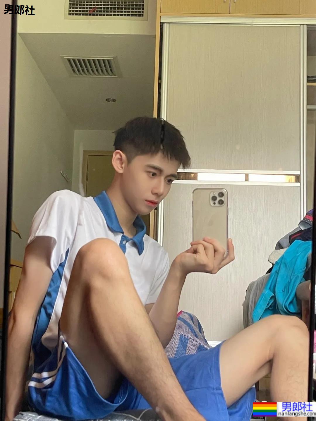 奶狗版蜘蛛侠，高颜值白净小哥哥也太可了! - 51虹马