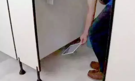 安徽同志为求刺激,29岁小伙火车站偷拍男生上厕所竟拍了几十部...有视频” - 51虹马 安徽同志为求刺激,29岁小伙火车站偷拍男生上厕所竟拍了几十部...有视频” - 51虹马