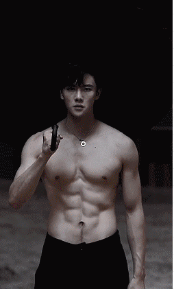 正装骑马小哥六块腹肌走红网络！颜正条顺的肌肉小狼狗，网友都睡不着了！ - 51虹马