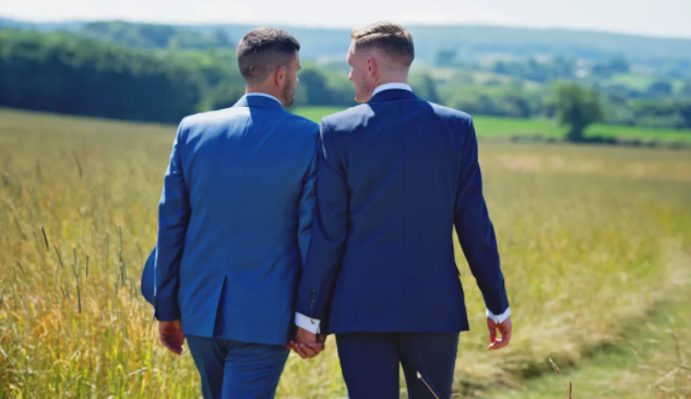 几乎一半的LGBTQ在职场遭遇过歧视，我们该怎么做？ - 51虹马