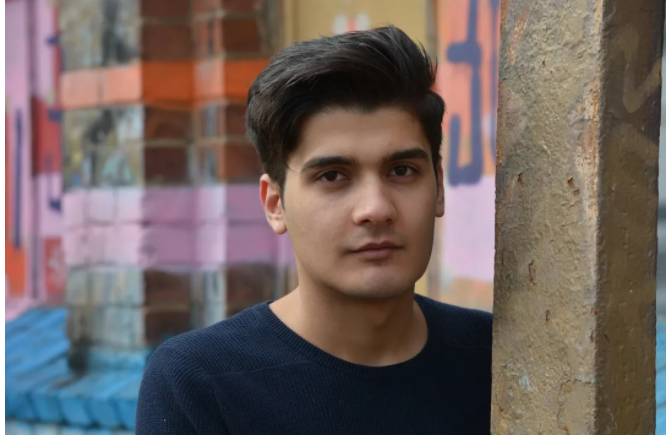 塔利班设局骗gay见面，他惨遭两男子性侵和虐待-51虹马