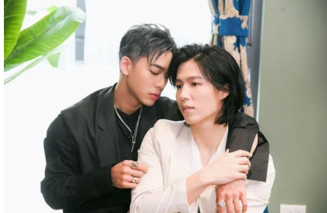 林禹饰演同志掰弯直男！男男床戏宛若饿虎扑羊！-51虹马