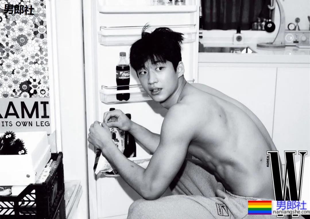 02年204CM篮球体育生小鲜肉，颜正条顺大长腿弟弟也太可了吧！-51虹马