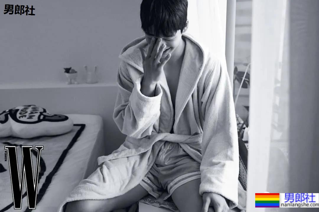 02年204CM篮球体育生小鲜肉，颜正条顺大长腿弟弟也太可了吧！ - 51虹马