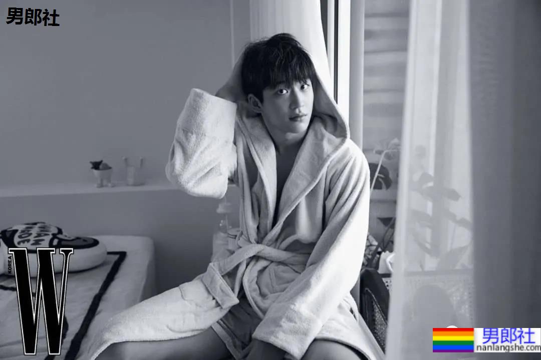 02年204CM篮球体育生小鲜肉，颜正条顺大长腿弟弟也太可了吧！ - 51虹马