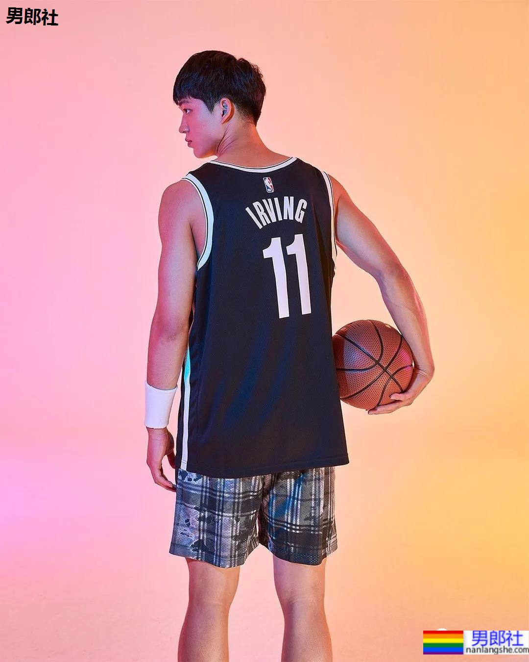 02年204CM篮球体育生小鲜肉，颜正条顺大长腿弟弟也太可了吧！ - 51虹马