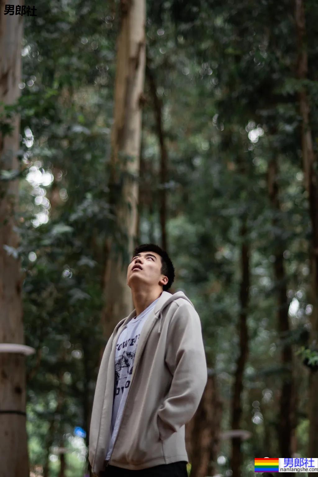 疯传网络的两位00后游泳帅哥,长腿腹肌小狼狗,终于体会到萧亚轩的双倍快乐了!! - 51虹马 疯传网络的两位00后游泳帅哥,长腿腹肌小狼狗,终于体会到萧亚轩的双倍快乐了!! - 51虹马