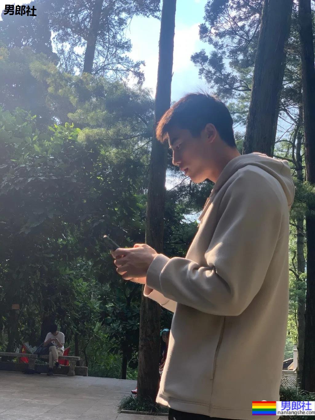 疯传网络的两位00后游泳帅哥,长腿腹肌小狼狗,终于体会到萧亚轩的双倍快乐了!! - 51虹马 疯传网络的两位00后游泳帅哥,长腿腹肌小狼狗,终于体会到萧亚轩的双倍快乐了!! - 51虹马