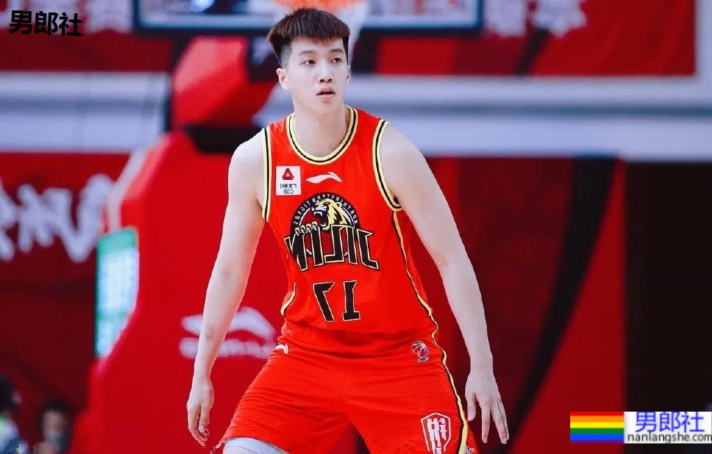 条顺190CM篮球体育生，00年高大白净小狼狗，这也太可了!-51虹马