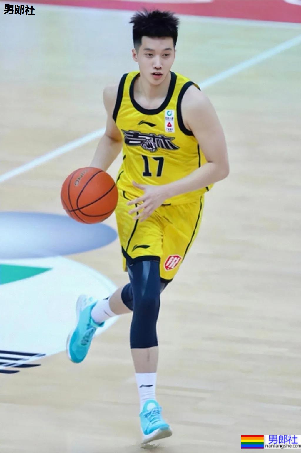 条顺190CM篮球体育生，00年高大白净小狼狗，这也太可了! - 51虹马