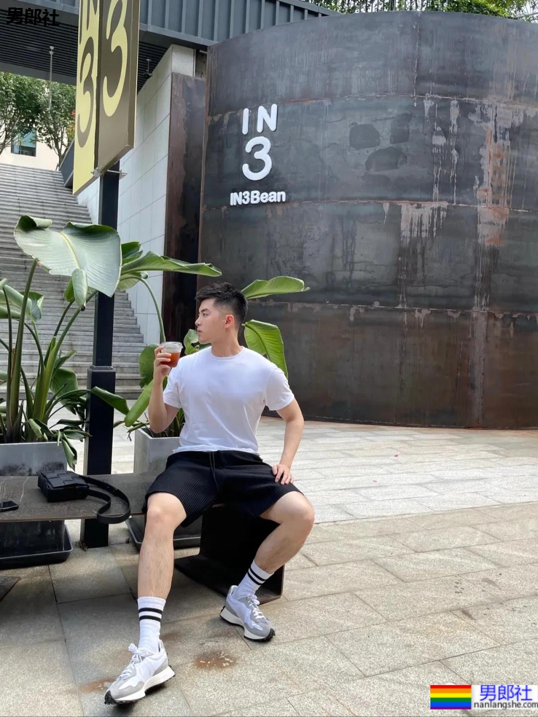 阳光帅气的健气男孩，这个运动系小狼狗有点帅！ - 51虹马