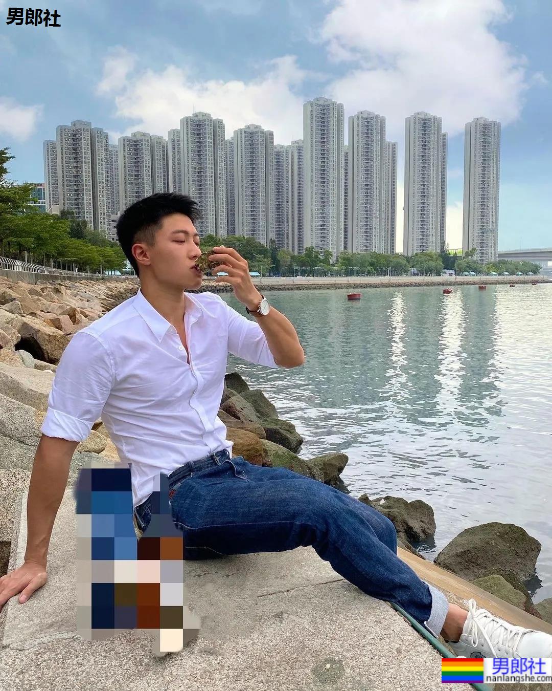 奶凶奶凶的肌肉网红小哥，能奶能狼还超甜的宝藏男孩！ - 51虹马