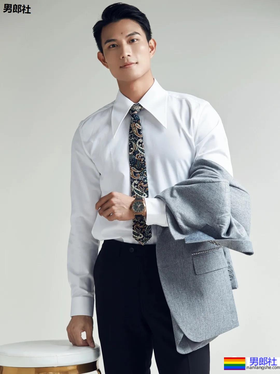 185CM腹肌健身男模，是你理想的男友身材吗？ - 51虹马