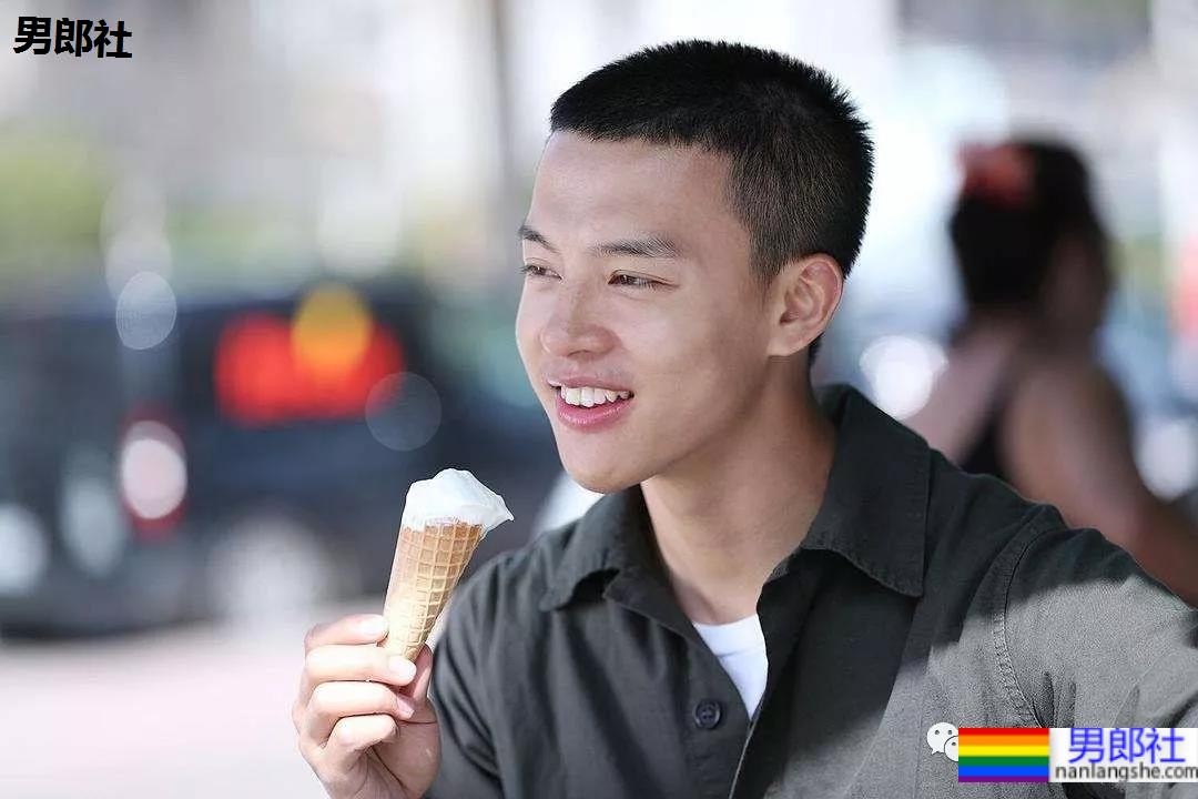 新晋男神尹昉官宣当爸爸上热搜！多少人曾馋过他的身子！ - 51虹马