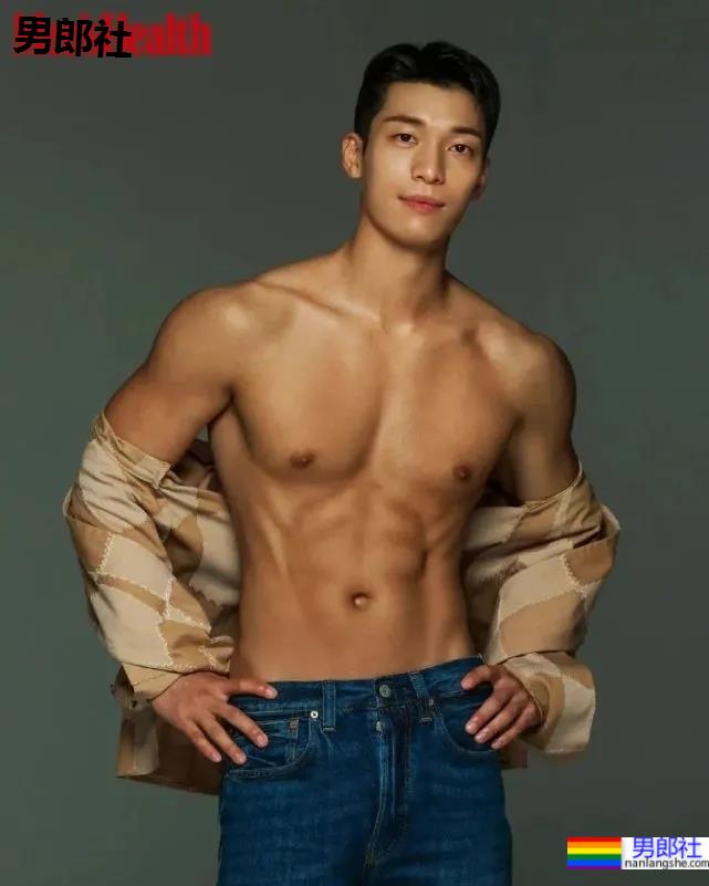 富老头都忍不住带他去密室开小灶！《鱿鱼游戏》这警察不要太撩！ - 51虹马