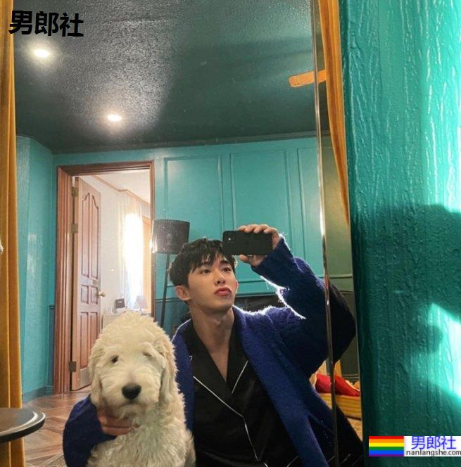 博物馆珍藏级腹肌！帅气韩星元虎节目读粉丝咸湿推特：你想要的，我都给你！ - 51虹马