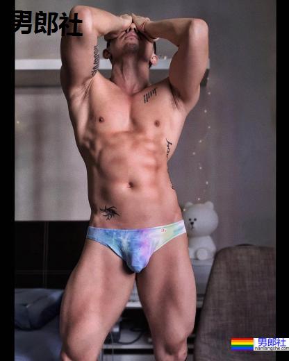 阳光洒在腹肌上!生活就是简单又可爱的新加坡小鲜肉:威伦 - 51虹马 阳光洒在腹肌上!生活就是简单又可爱的新加坡小鲜肉:威伦 - 51虹马