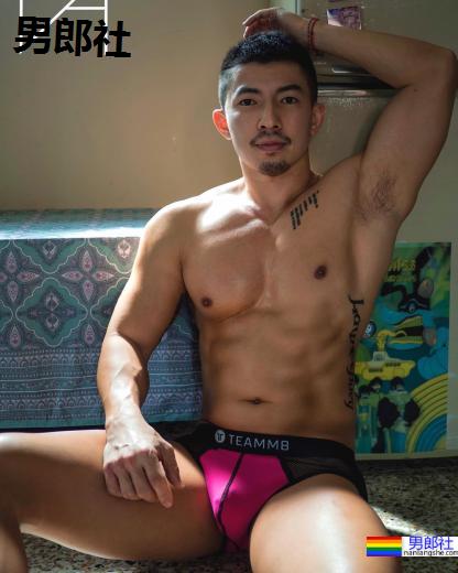 阳光洒在腹肌上!生活就是简单又可爱的新加坡小鲜肉:威伦 - 51虹马 阳光洒在腹肌上!生活就是简单又可爱的新加坡小鲜肉:威伦 - 51虹马