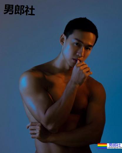 跟着肌肉巨巨一起居家健身!型男 YouTuber 重燃你减肥热情:Patrick Chen - 51虹马 跟着肌肉巨巨一起居家健身!型男 YouTuber 重燃你减肥热情:Patrick Chen - 51虹马