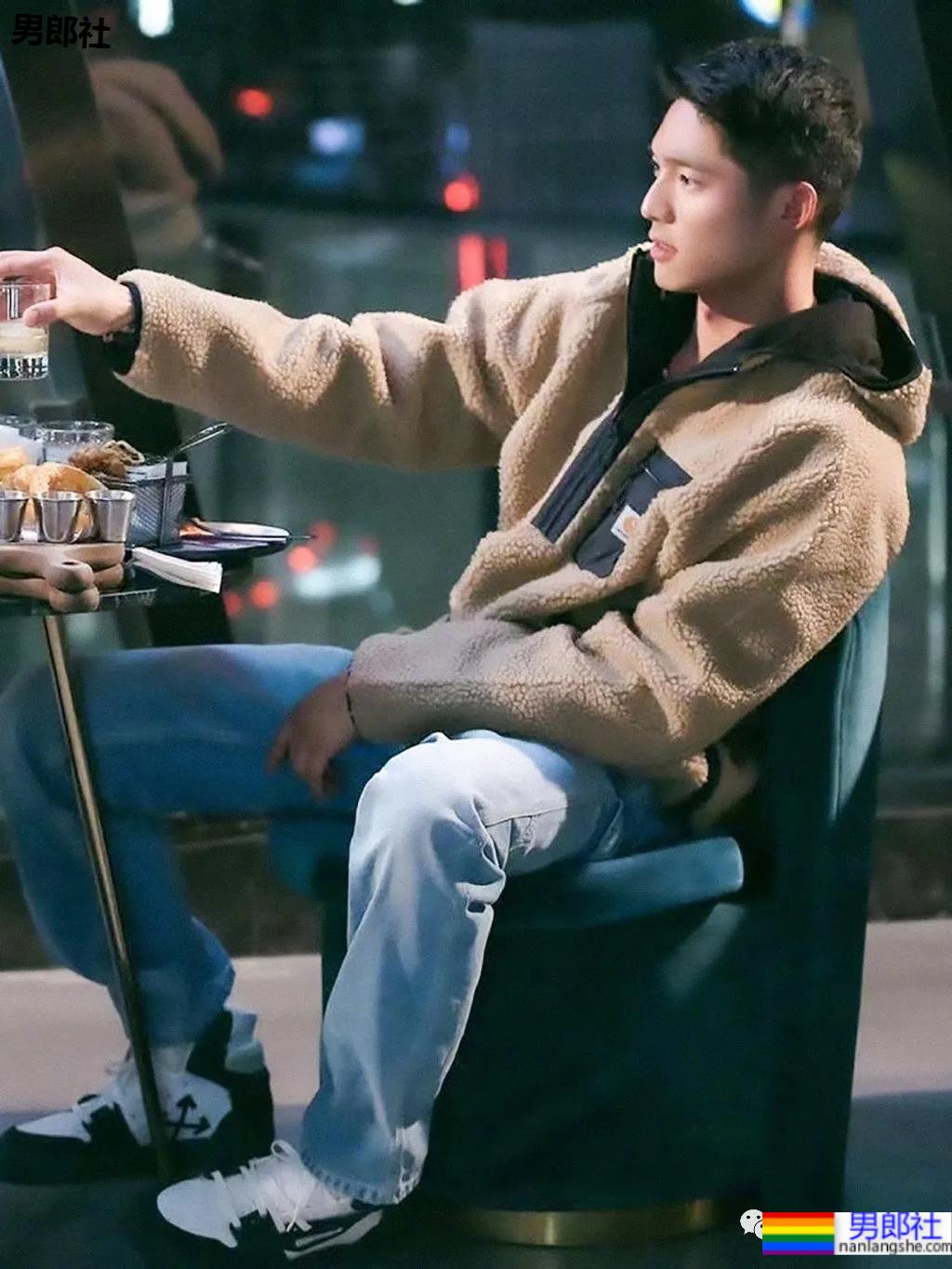 王子文的超帅男友吴永恩进圈当男模了？ - 51虹马