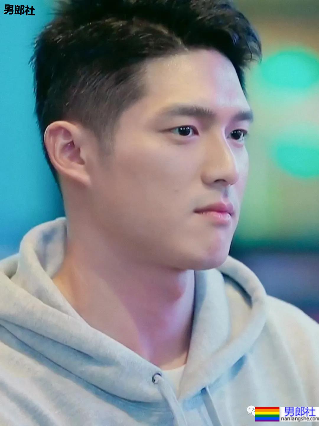 王子文的超帅男友吴永恩进圈当男模了？ - 51虹马