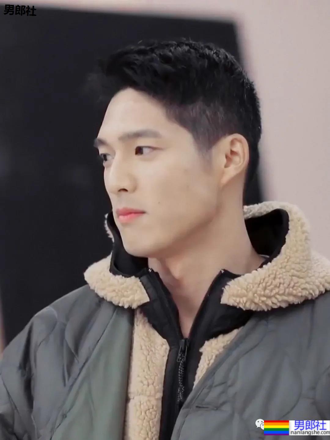 王子文的超帅男友吴永恩进圈当男模了？ - 51虹马