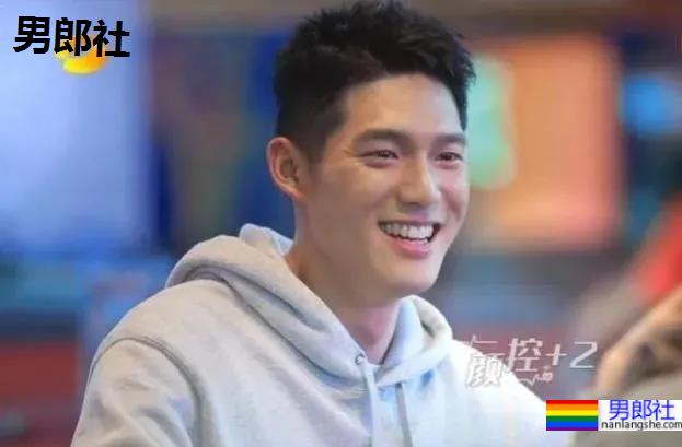 王子文的超帅男友吴永恩进圈当男模了？ - 51虹马