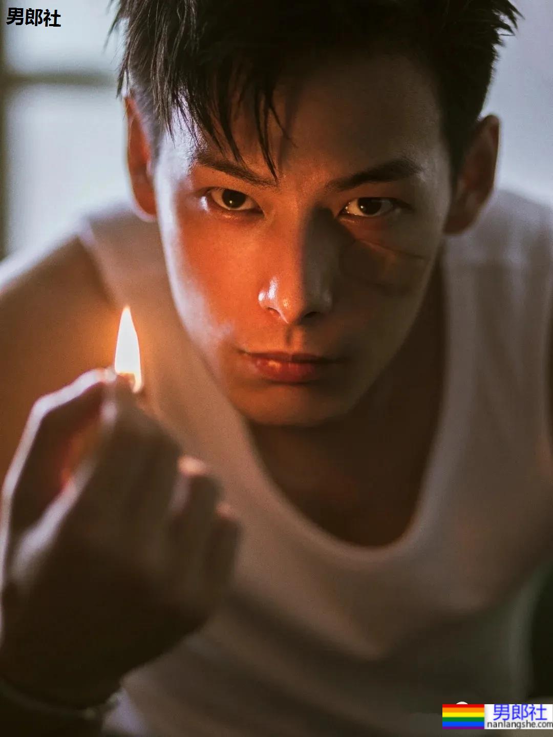 摄影师御用八块腹肌大长腿优质男模,这成片帅炸了! - 51虹马 摄影师御用八块腹肌大长腿优质男模,这成片帅炸了! - 51虹马