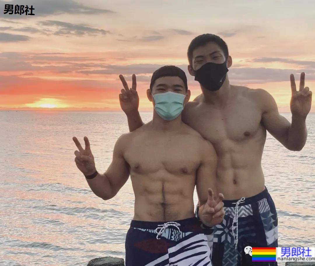 一对柔道体育生CP玩水有多好看？羡慕死了-51虹马