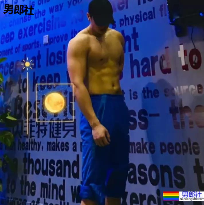 沈阳194CM夜店猛男秀肌肉火了!这身材+颜值让现场老阿姨都不淡定! - 51虹马 沈阳194CM夜店猛男秀肌肉火了!这身材+颜值让现场老阿姨都不淡定! - 51虹马