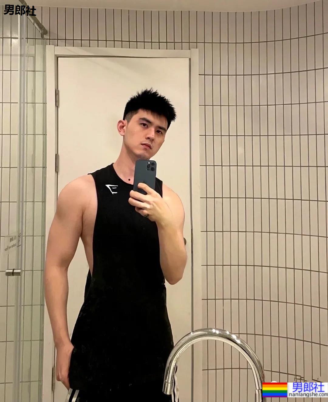 白嫩干净的球服小哥，你的小清新男友上线啦！ - 51虹马