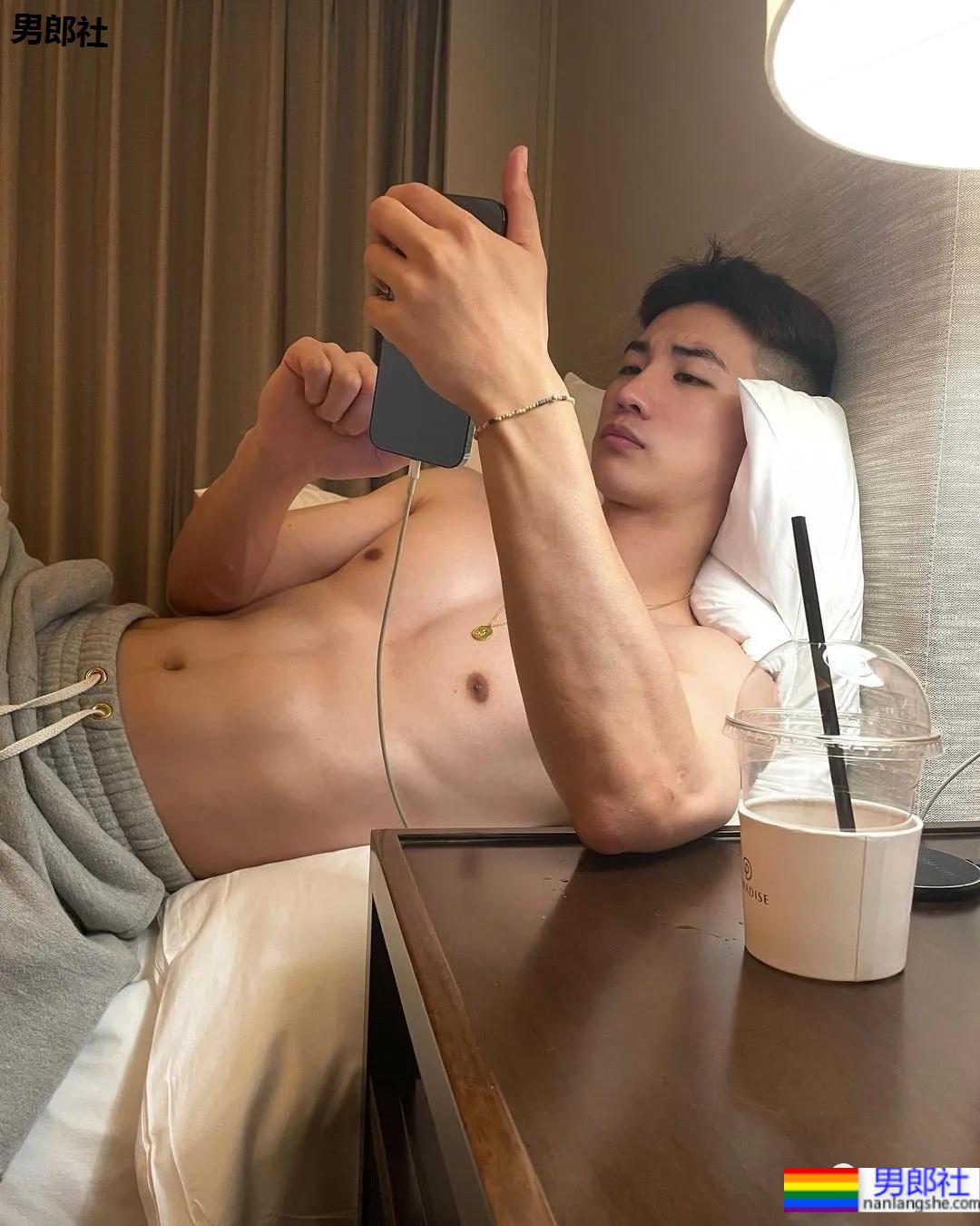 网红肌肉小红爆红推特，真相原来是这样子……-51虹马