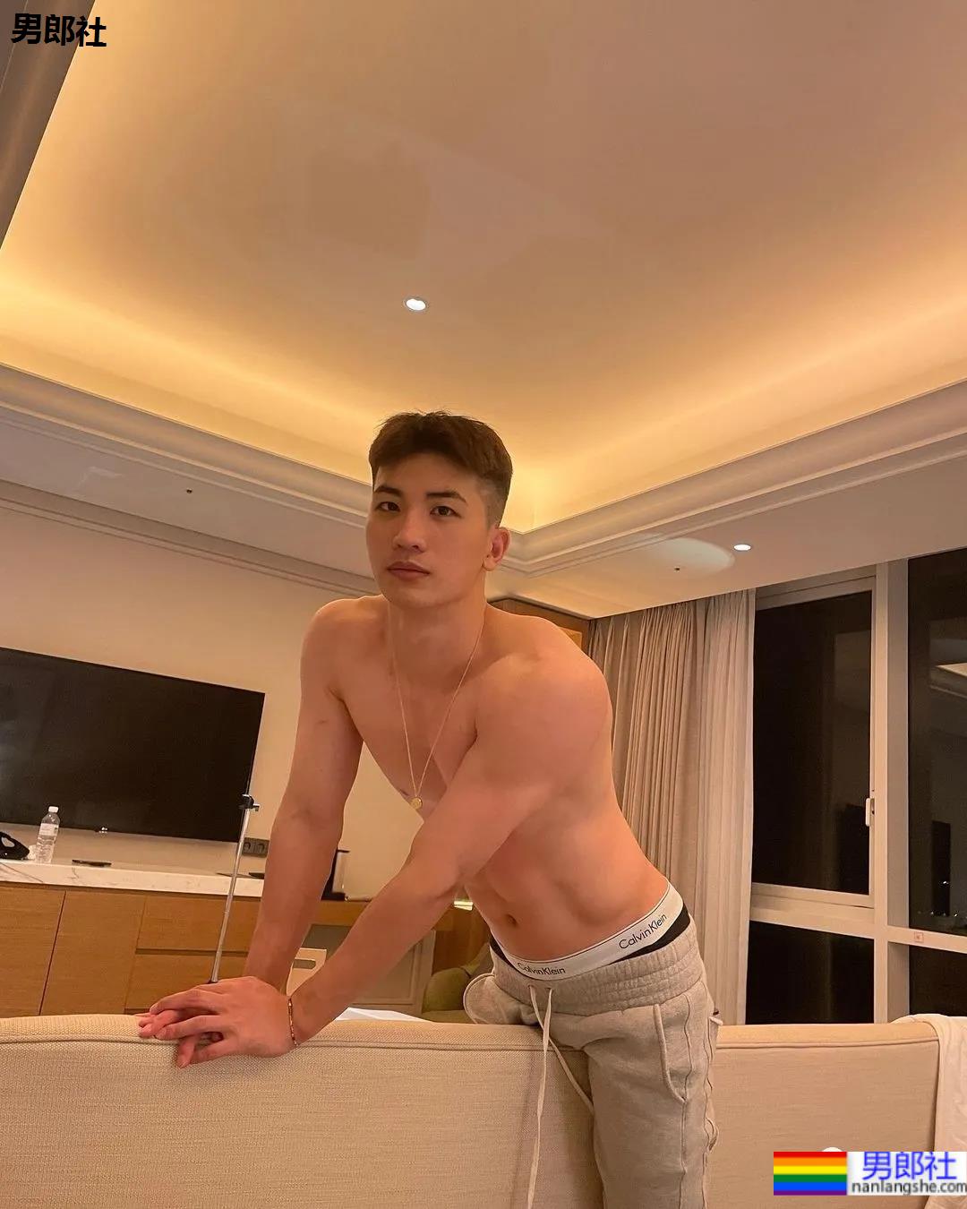 网红肌肉小红爆红推特，真相原来是这样子…… - 51虹马